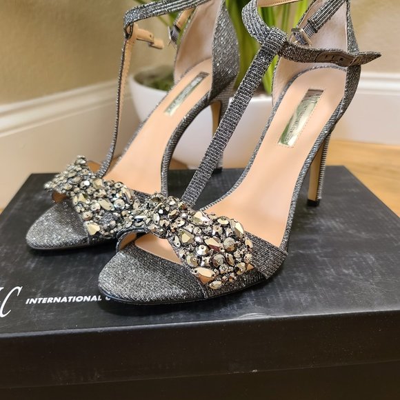 International Concepts Ramlaf Heels - Picture 2 of 6